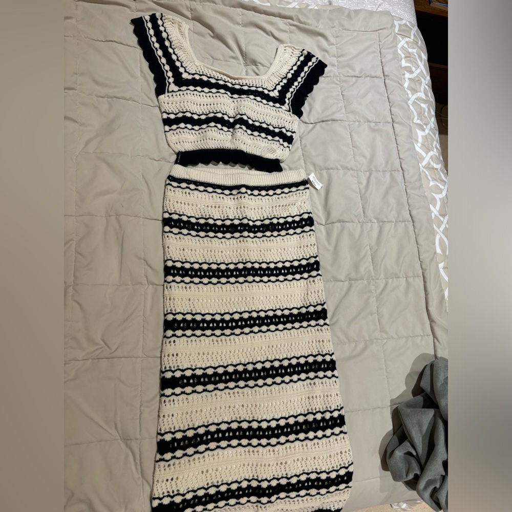 Two piece midi skirt set